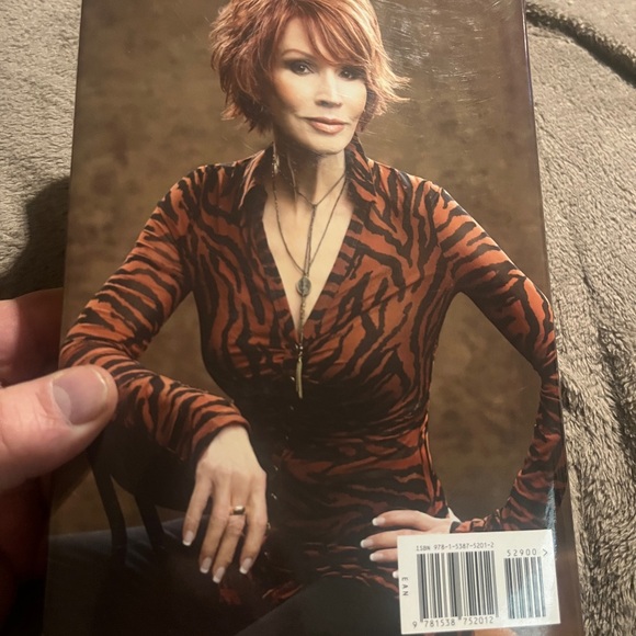 Sandra Brown Overkill book - Picture 2 of 3